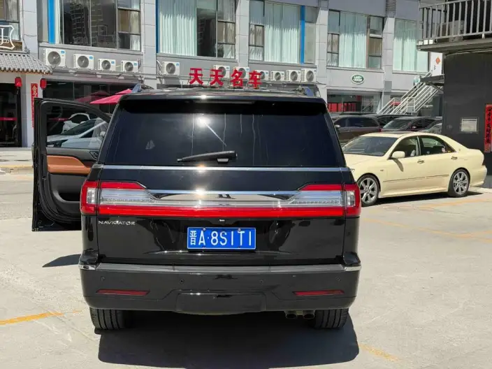 Lincoln Navigator 2020 Model 3.5T Zunyao Edition – фото 3