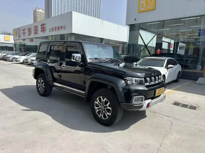 BAIC BJ40 2020 Model 2.0T Automatic 4WD City Hunter Edition Warrior Model – фото 3