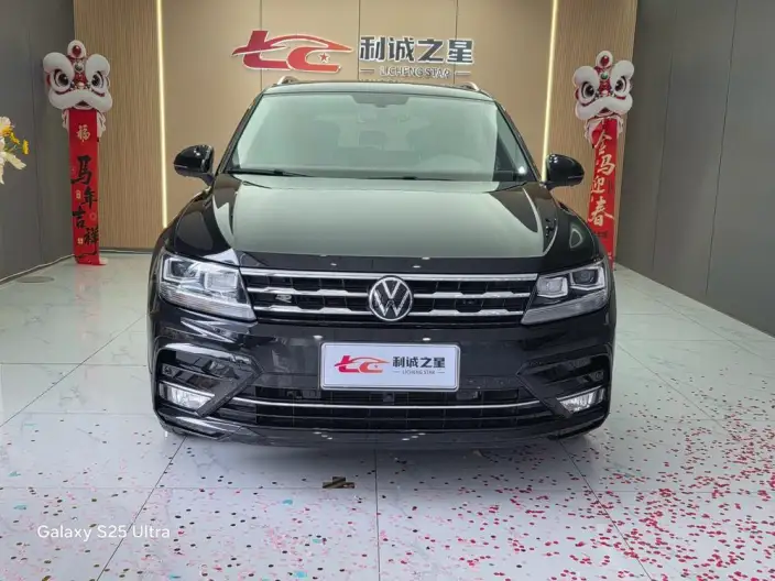 Volkswagen Tiguan L 2021 Model 330TSI Automatic 2WD R-Line Enjoy the version more – фото 2