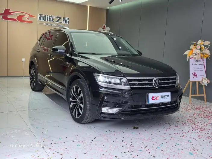 Volkswagen Tiguan L 2021 Model 330TSI Automatic 2WD R-Line Enjoy the version more – фото 3