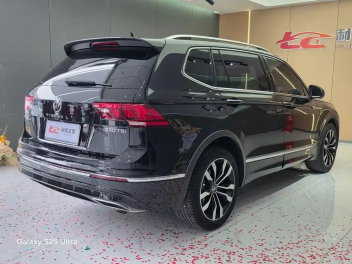 Volkswagen Tiguan L 2021 Model 330TSI Automatic 2WD R-Line Enjoy the version more – фото 6