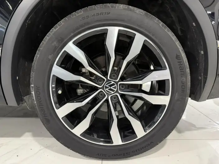 Volkswagen Tiguan L 2021 Model 330TSI Automatic 2WD R-Line Enjoy the version more – фото 7