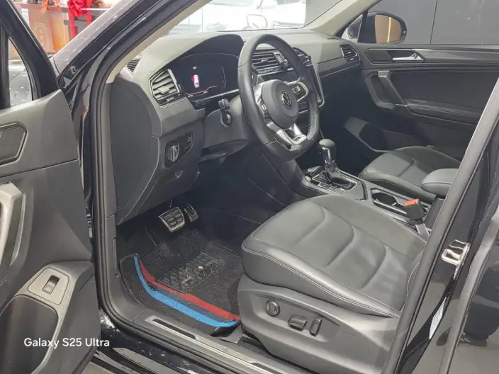 Volkswagen Tiguan L 2021 Model 330TSI Automatic 2WD R-Line Enjoy the version more – фото 15