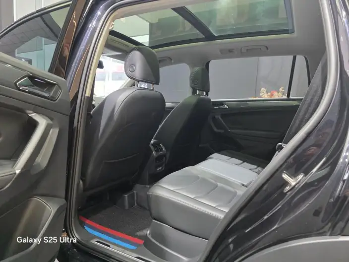 Volkswagen Tiguan L 2021 Model 330TSI Automatic 2WD R-Line Enjoy the version more – фото 17
