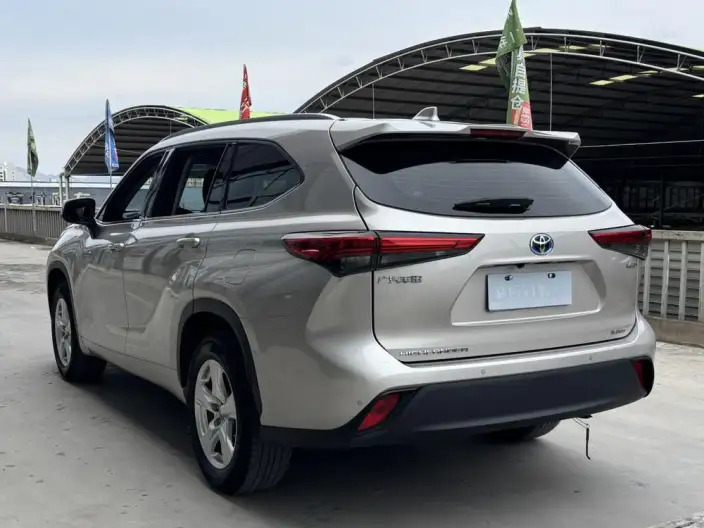 Toyota Highlander 2023 Model Hybrid 2.5L 4WD Elite Edition 7 seat – фото 4