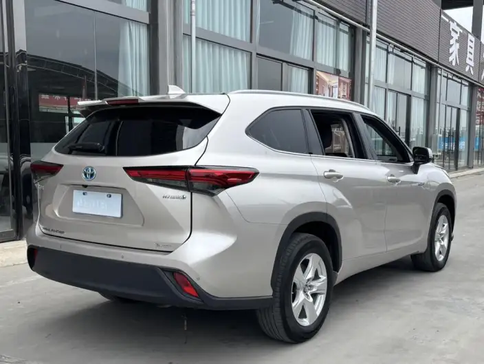 Toyota Highlander 2023 Model Hybrid 2.5L 4WD Elite Edition 7 seat – фото 6
