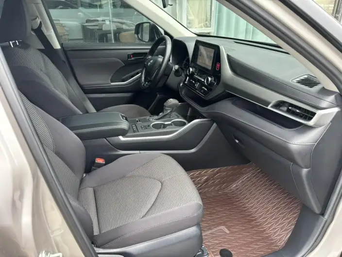 Toyota Highlander 2023 Model Hybrid 2.5L 4WD Elite Edition 7 seat – фото 9