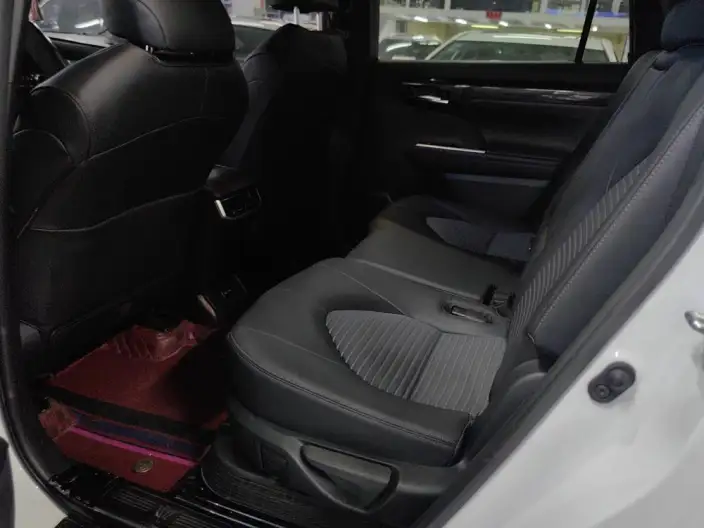 Crown Kluger 2023 Model Intelligent Hybrid 2.5L E-CVT 4WD Premium Edition – фото 11