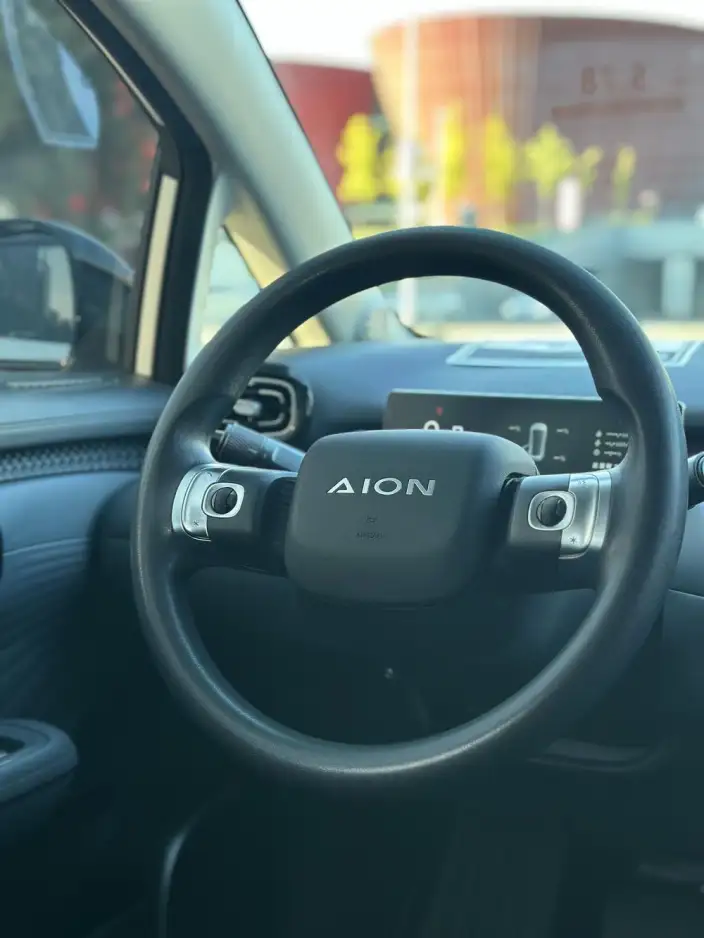 AION UT 2025 Model 330 Starlight Edition – фото 8