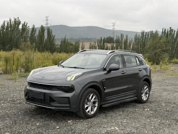 Lynk & Co 01 2023 Model 2.0TD 2WD Asian Games Edition – фото 1