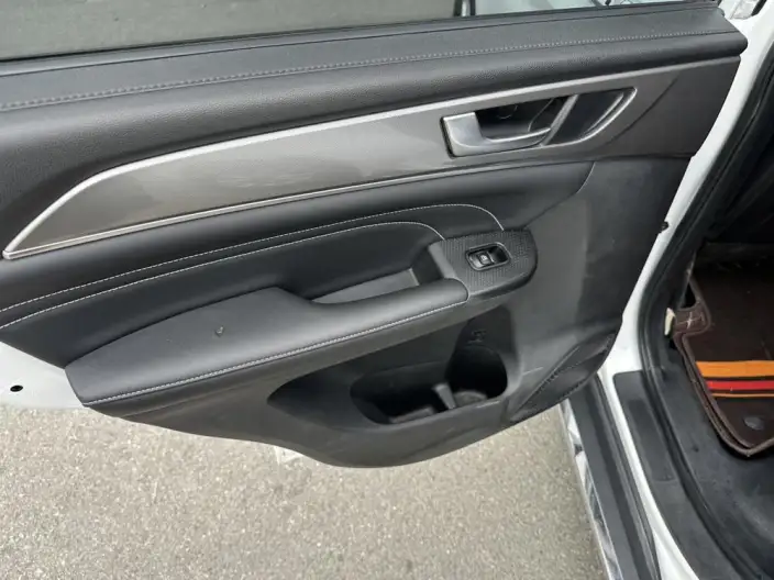 Haval M6 2021 Model PLUS 1.5T DCT Luxury Smart Connect Model – фото 11