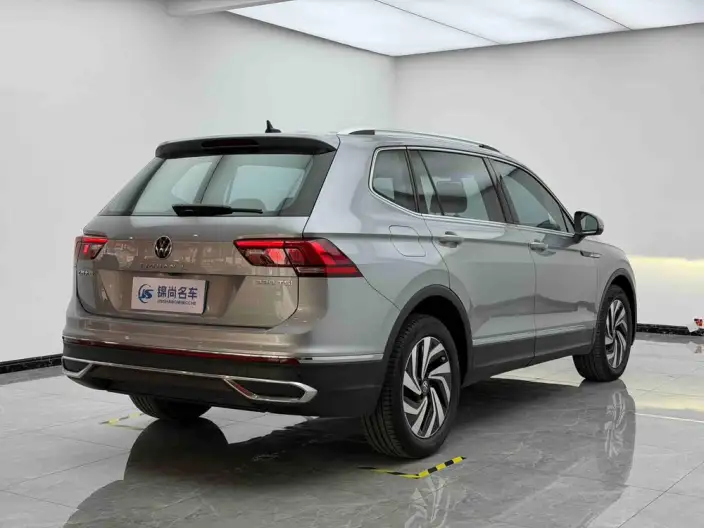 Volkswagen Tiguan L 2022 Model 330TSI Automatic 2WD Smart Edition – фото 6