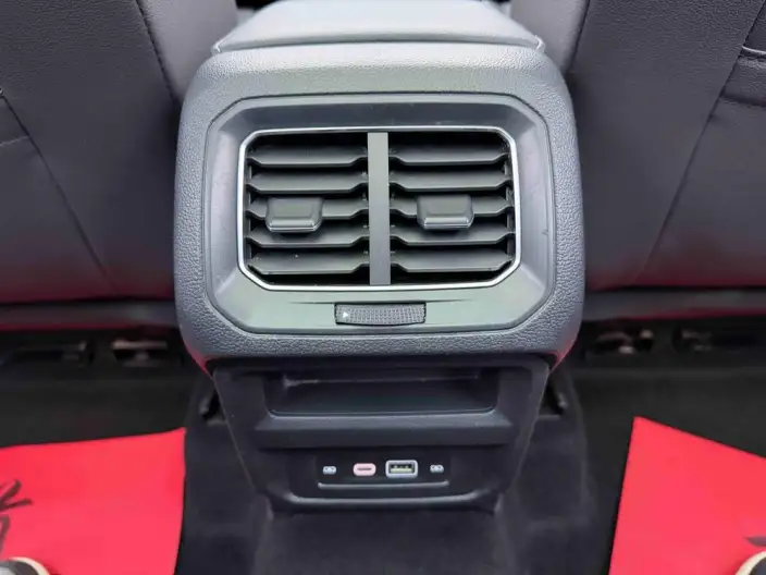 Volkswagen Tiguan L 2022 Model 330TSI Automatic 2WD Smart Edition – фото 16