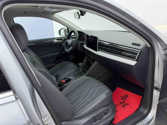 Volkswagen Tiguan L 2022 Model 330TSI Automatic 2WD Smart Edition – фото 23