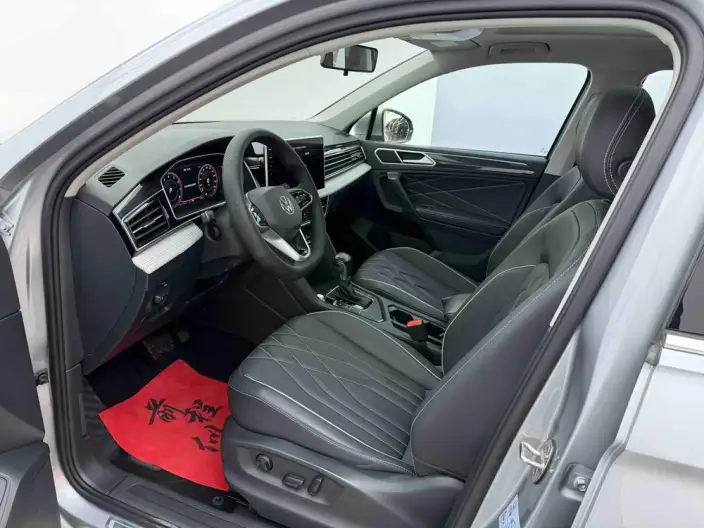 Volkswagen Tiguan L 2022 Model 330TSI Automatic 2WD Smart Edition – фото 25