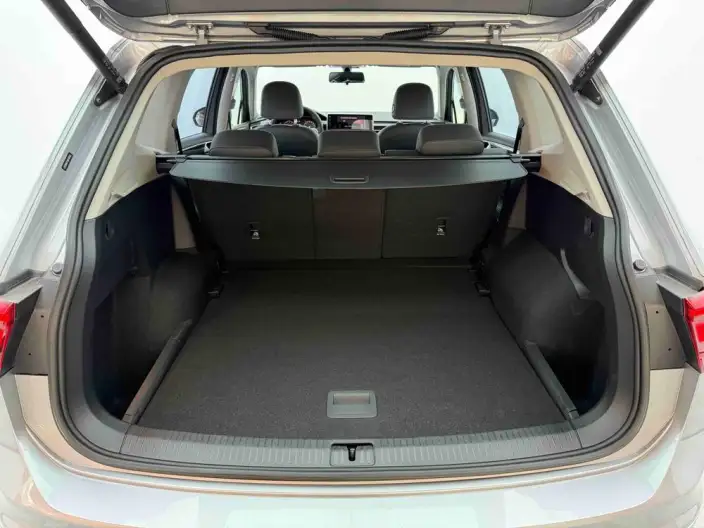 Volkswagen Tiguan L 2022 Model 330TSI Automatic 2WD Smart Edition – фото 29