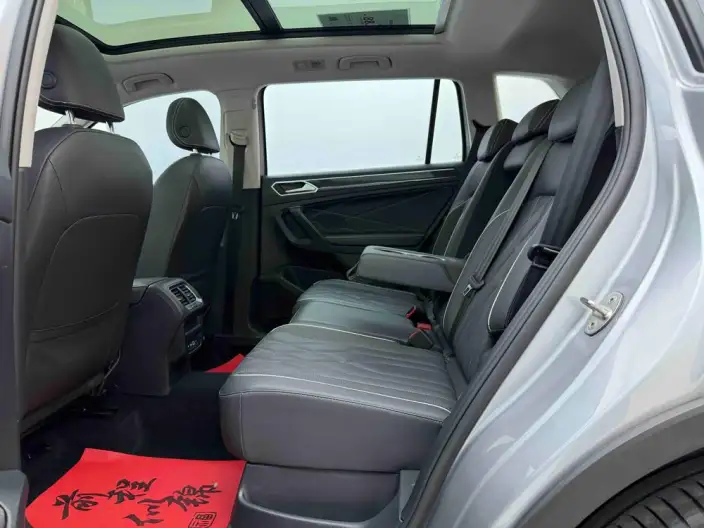 Volkswagen Tiguan L 2022 Model 330TSI Automatic 2WD Smart Edition – фото 30