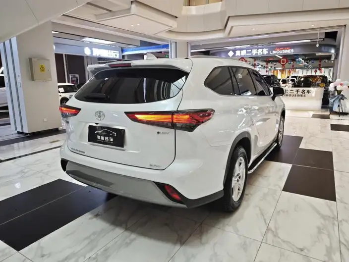 Toyota Highlander 2024 Model Hybrid 2.5L 4WD Elite Edition 7 seat – фото 6