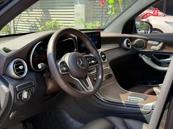 Mercedes-Benz GLC 2020 Model GLC 300 L 4MATIC Dynamic Model – фото 7