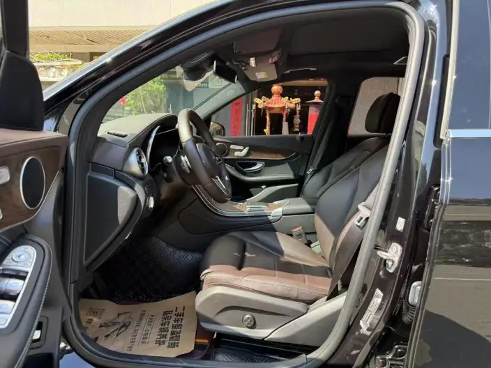 Mercedes-Benz GLC 2020 Model GLC 300 L 4MATIC Dynamic Model – фото 8