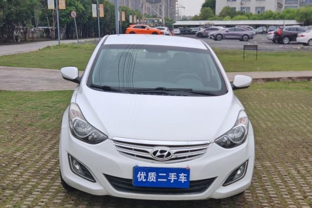Hyundai Elantra 2012 модификация 1.6L автоматическое Fashion – фото 2