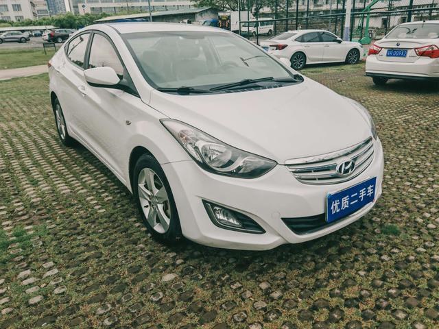 Hyundai Elantra 2012 модификация 1.6L автоматическое Fashion – фото 3