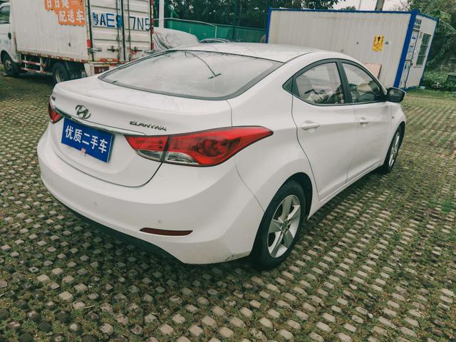 Hyundai Elantra 2012 модификация 1.6L автоматическое Fashion – фото 4