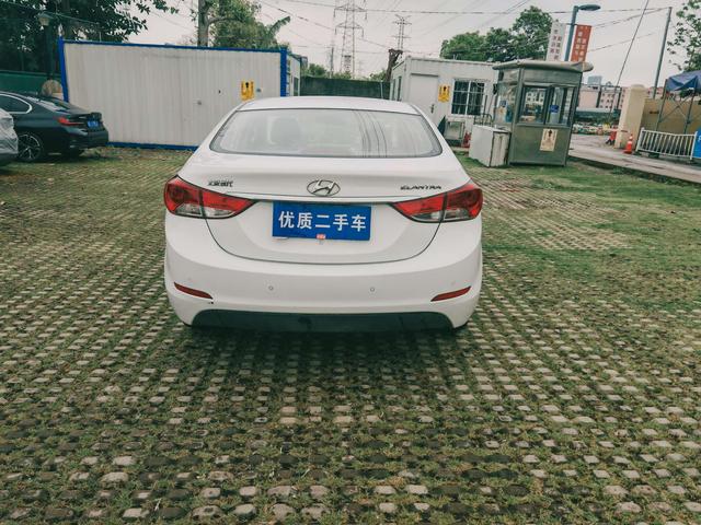 Hyundai Elantra 2012 модификация 1.6L автоматическое Fashion – фото 5