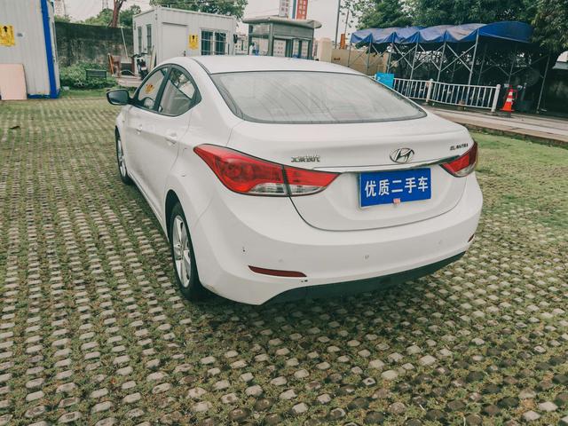 Hyundai Elantra 2012 модификация 1.6L автоматическое Fashion – фото 6