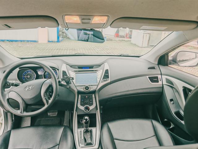 Hyundai Elantra 2012 модификация 1.6L автоматическое Fashion – фото 12