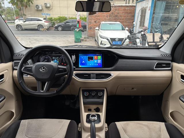 Cross Star V7 EV 2024 251km Hatchback Com f ort 7-Seater