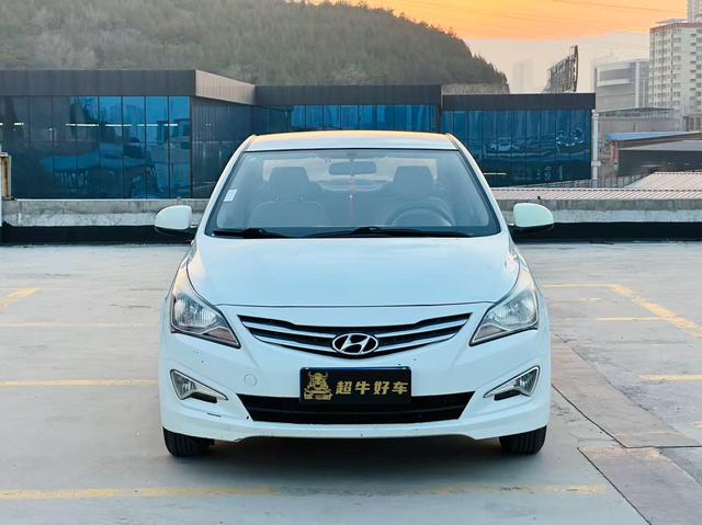 Hyundai Verna 2014 модификация 1.4L Manual Intelligent GLS – фото 2
