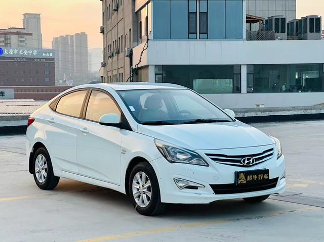 Hyundai Verna 2014 модификация 1.4L Manual Intelligent GLS – фото 3