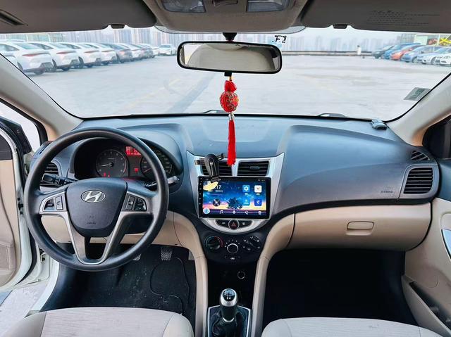 Hyundai Verna 2014 модификация 1.4L Manual Intelligent GLS – фото 6