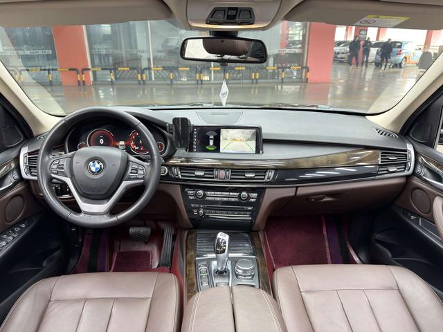 BMW X5 Imported Модель 2018 года xDrive28i – фото 7