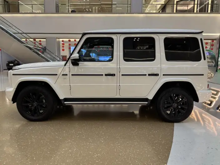 Mercedes-Benz G-Class 2022 Model G 500 – фото 4