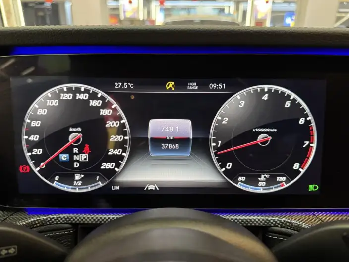 Mercedes-Benz G-Class 2022 Model G 500 – фото 19