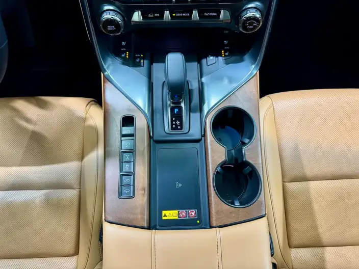 Lexus LX 2025 Model 700h Territory Edition – фото 22