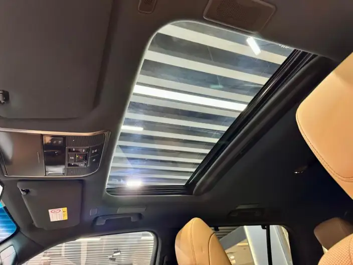 Lexus LX 2025 Model 700h Territory Edition – фото 26