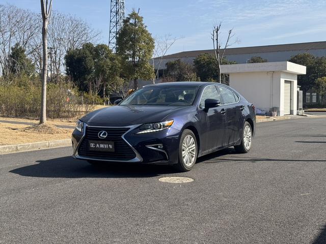 Lexus ES 2015 200 Elite – фото 1