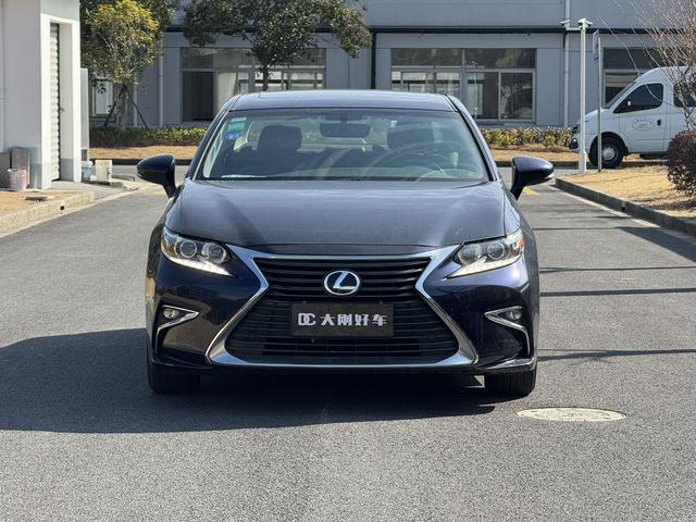 Lexus ES 2015 200 Elite – фото 2