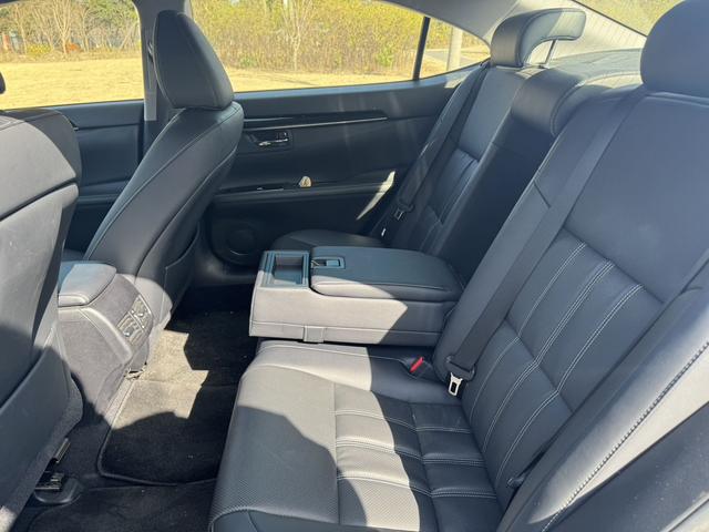 Lexus ES 2015 200 Elite – фото 14