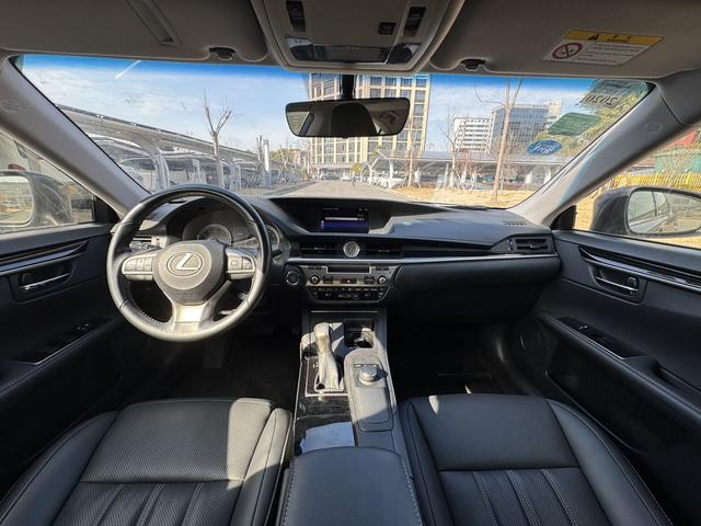 Lexus ES 2015 200 Elite – фото 16