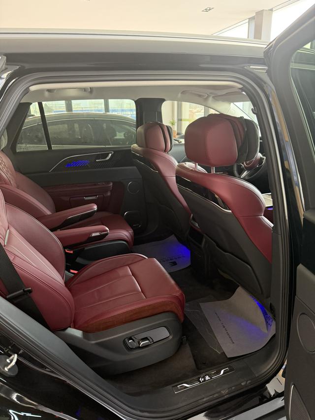 HONGQI E-HS9 2022 690km Flagship Edition 6-Seater – фото 4