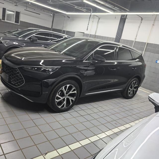 BYD Song PLUS DM 2025 DM-i 160KM Flagship – фото 8