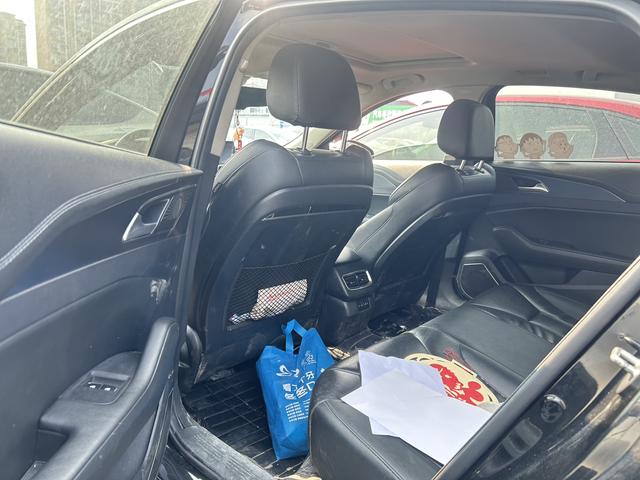 Hongqi H5 Classic 2020 1.5T DCT Flag Joy – фото 6