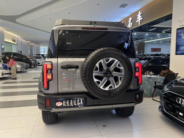 BAIC BJ40 2024 модификация Blade Hero Edition 2.0D автоматическое 4WD Chuan превосходить Compass
