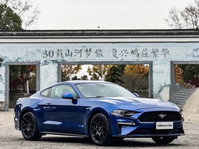 Ford Mustang 2018 2.3T EcoBoost – фото 3