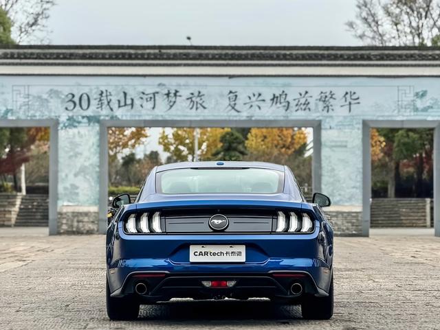 Ford Mustang 2018 2.3T EcoBoost – фото 5