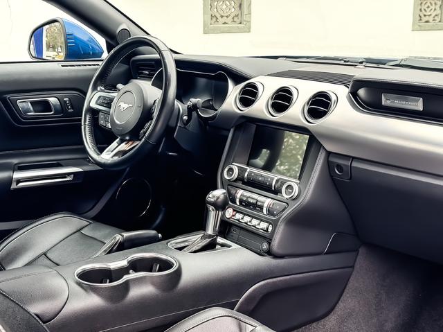 Ford Mustang 2018 2.3T EcoBoost – фото 9